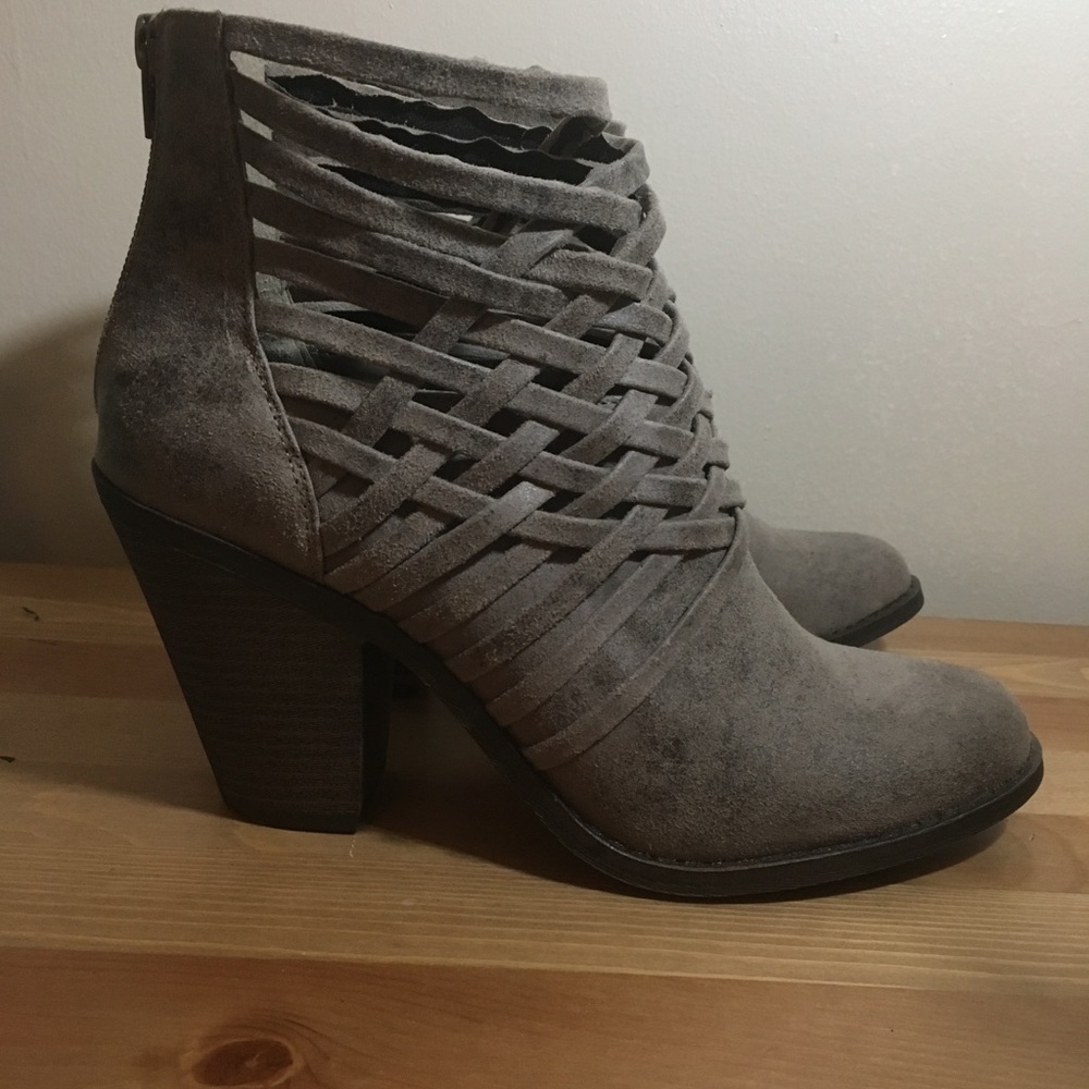 NEVER WORN Fergalicious Weever block heel bootie